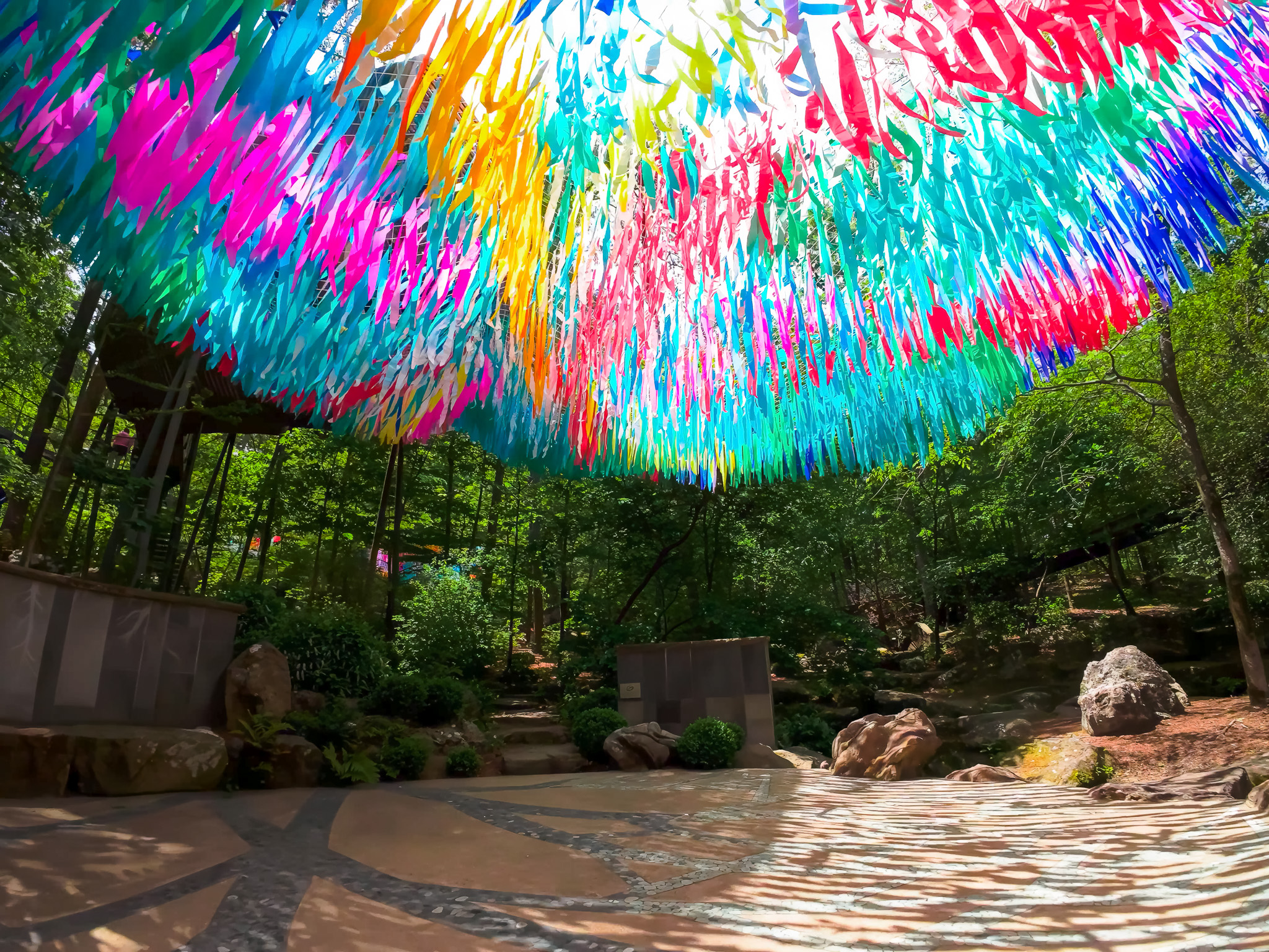Avian Rainbow — detail 1 — Poetic Kinetics