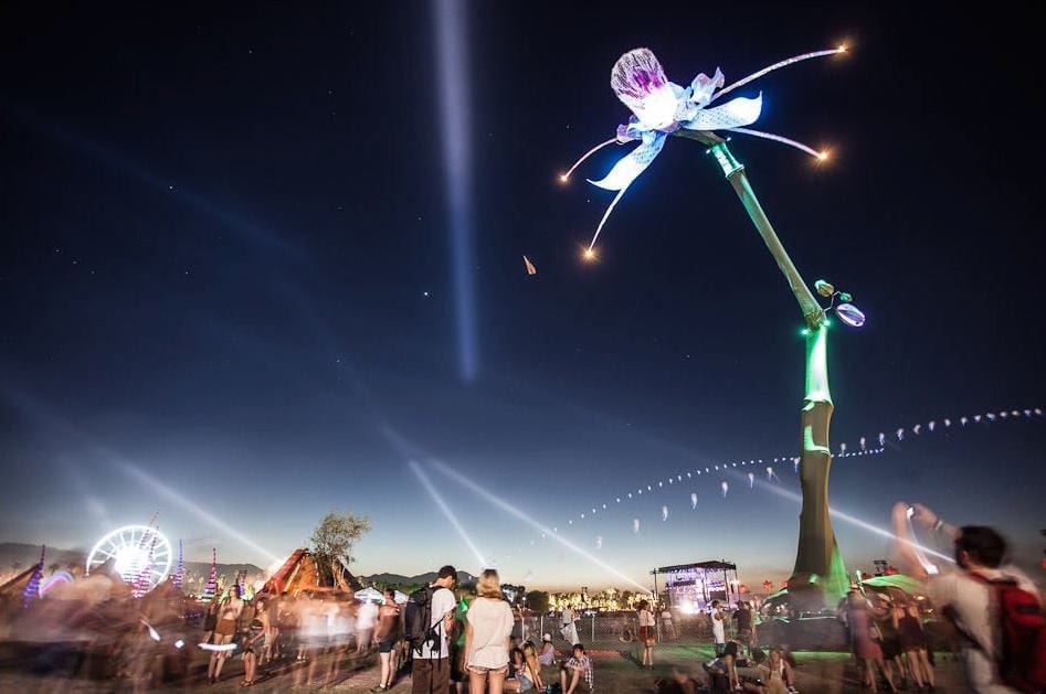 Solitary Inflorescence kinetic installation by Poetic Kinetics